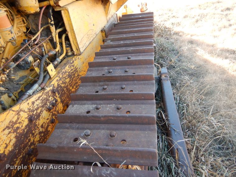 image for item IV9914 Massey Ferguson D400C  dozer