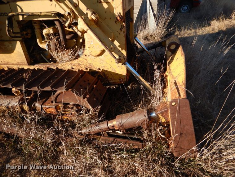 image for item IV9914 Massey Ferguson D400C  dozer