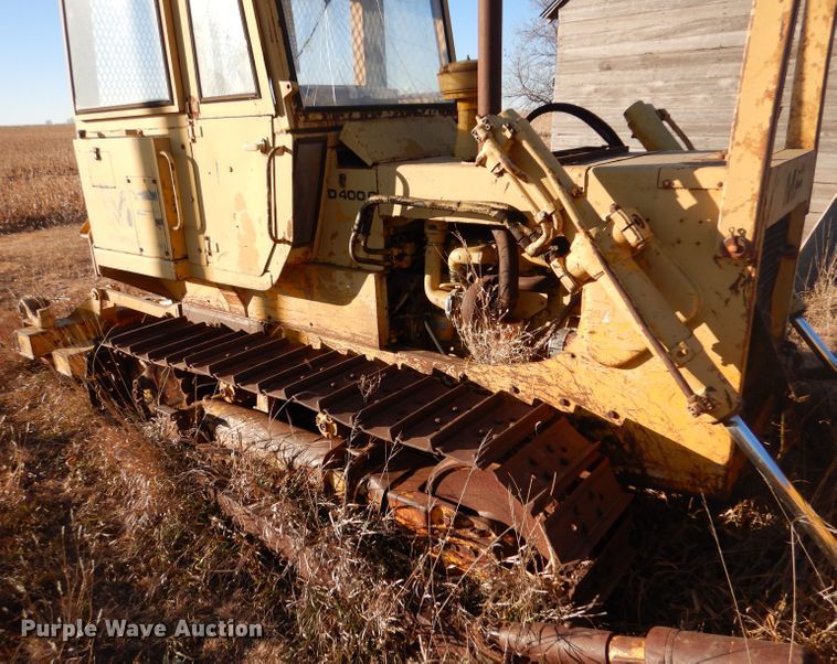 image for item IV9914 Massey Ferguson D400C  dozer