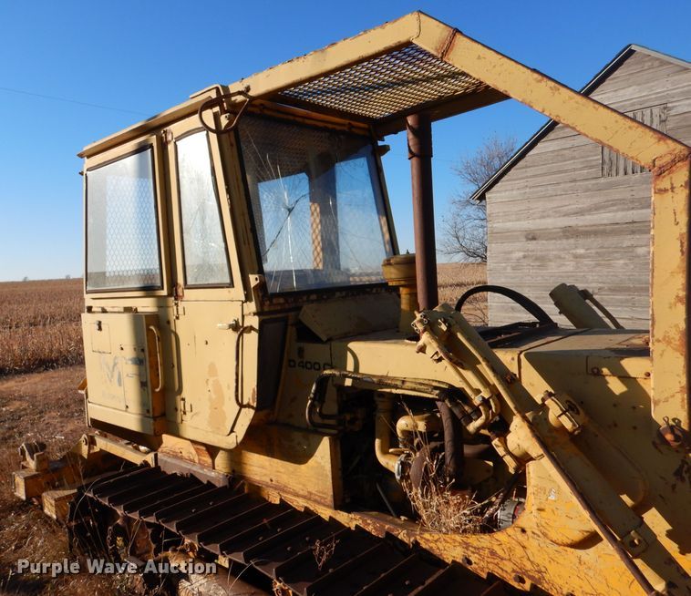 image for item IV9914 Massey Ferguson D400C  dozer