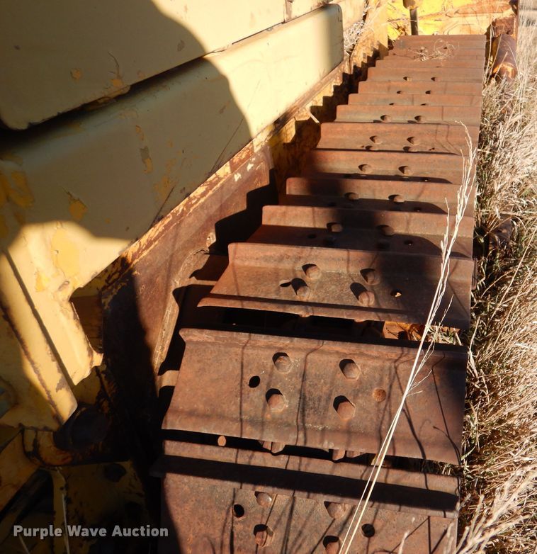 image for item IV9914 Massey Ferguson D400C  dozer