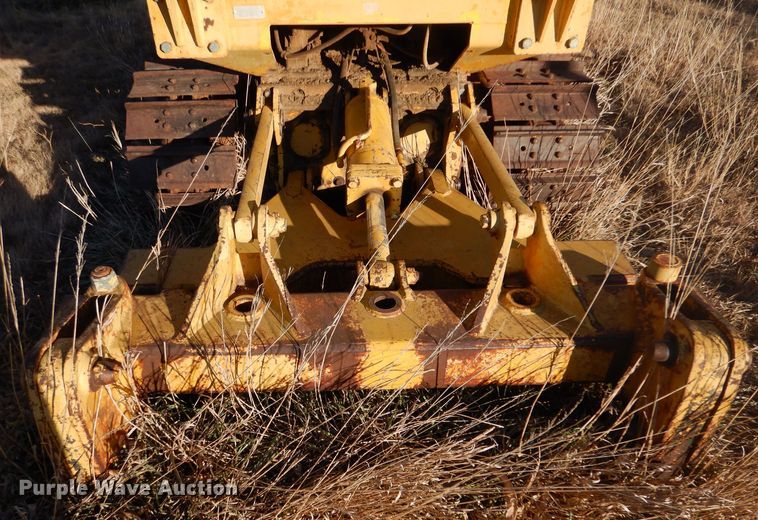 image for item IV9914 Massey Ferguson D400C  dozer