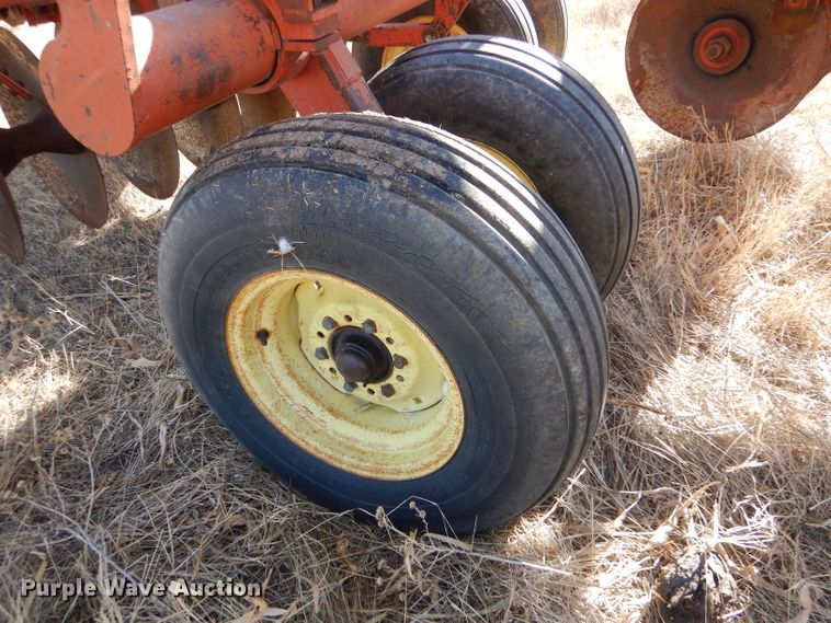 image for item IV9925 Sunflower 80TA-18  double off-set disk