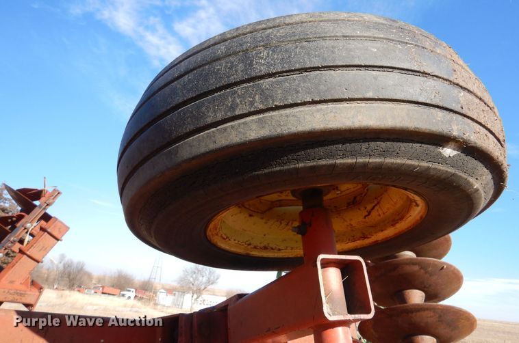 image for item IV9925 Sunflower 80TA-18  double off-set disk