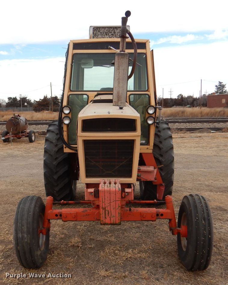 image for item IV9958 1971 Case 970 Agri King  tractor