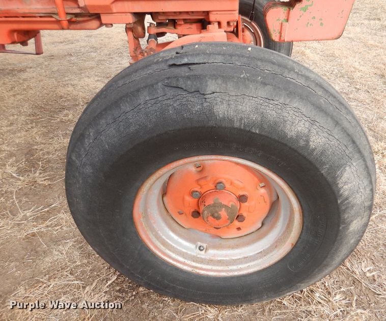 image for item IV9958 1971 Case 970 Agri King  tractor