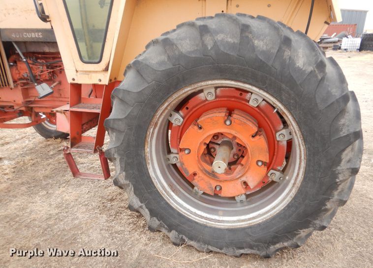 image for item IV9958 1971 Case 970 Agri King  tractor