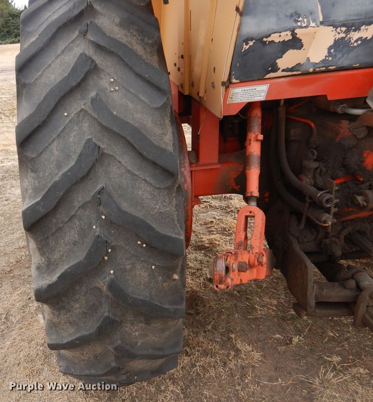 image for item IV9958 1971 Case 970 Agri King  tractor