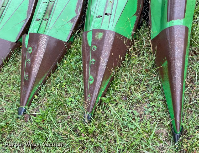 image for item IX9523 John Deere 653A  all-crop head