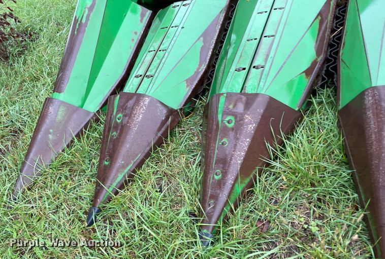 image for item IX9523 John Deere 653A  all-crop head