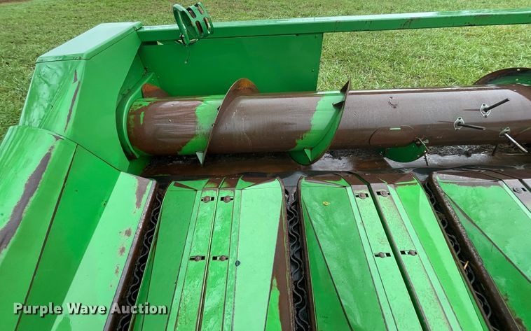 image for item IX9523 John Deere 653A  all-crop head