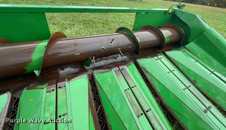 image for item IX9523 John Deere 653A  all-crop head