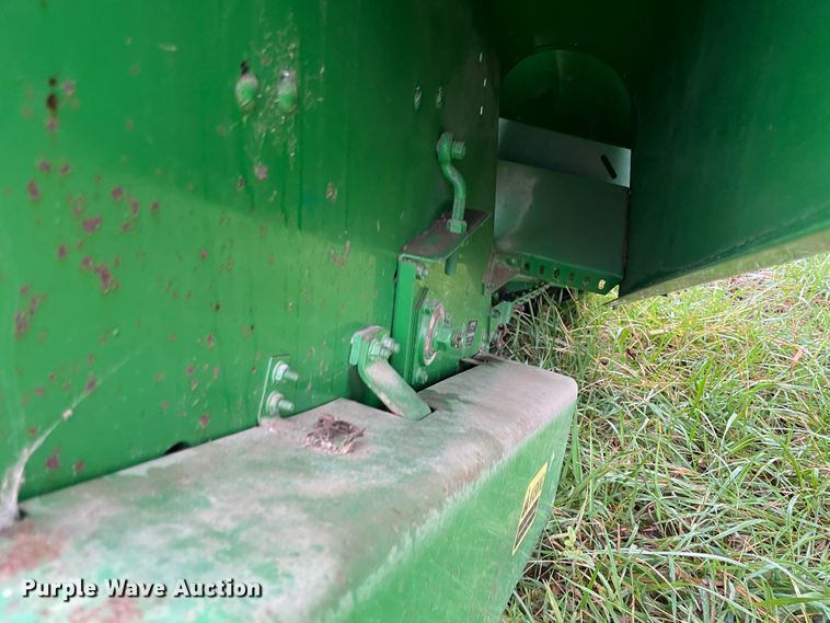 image for item IX9523 John Deere 653A  all-crop head