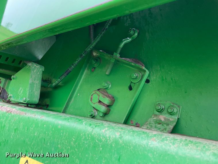 image for item IX9523 John Deere 653A  all-crop head