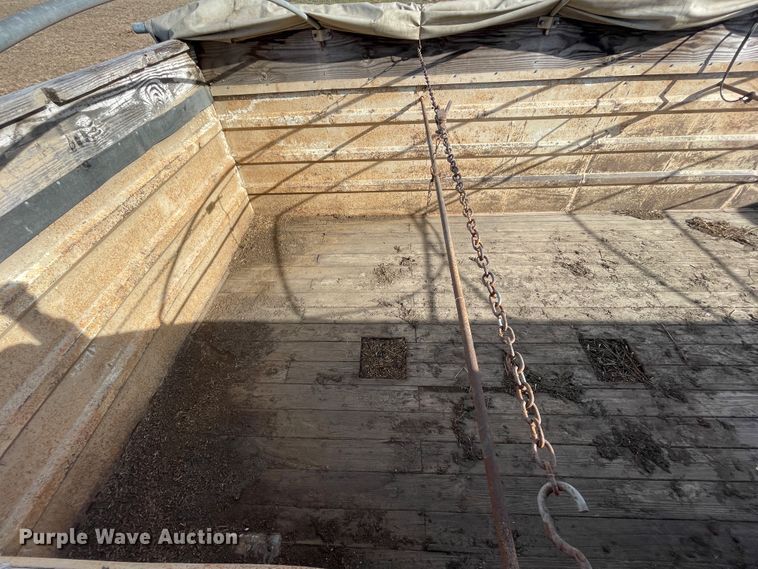 image for item IX9708 1973 Chevrolet C65  grain truck