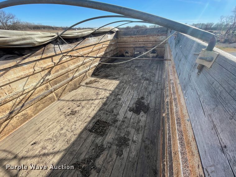 image for item IX9708 1973 Chevrolet C65  grain truck