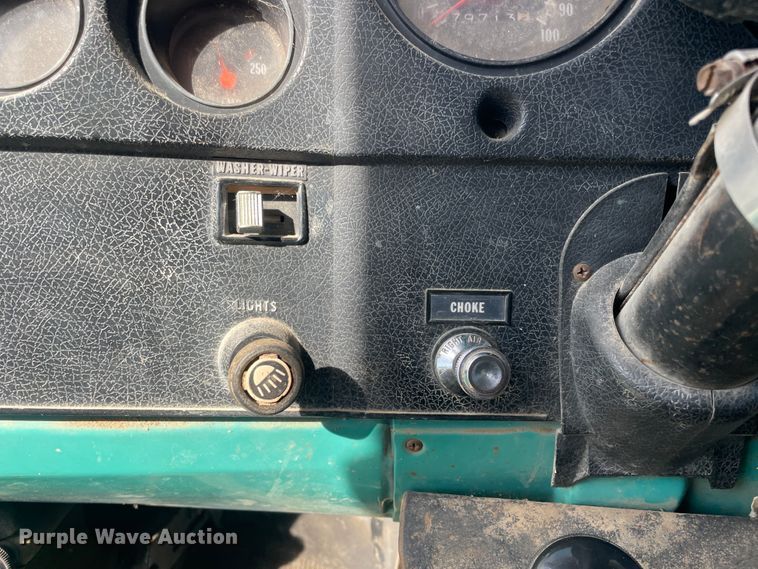 image for item IX9708 1973 Chevrolet C65  grain truck
