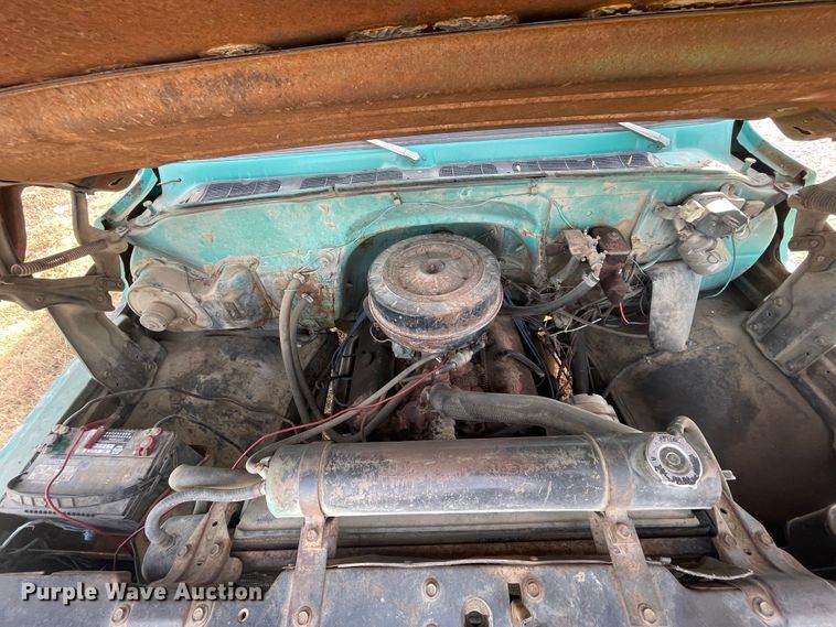 image for item IX9708 1973 Chevrolet C65  grain truck