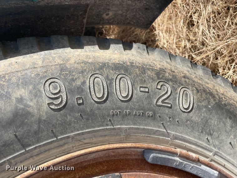 image for item IX9708 1973 Chevrolet C65  grain truck