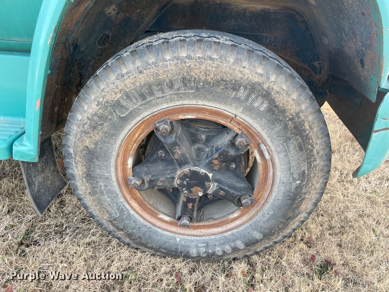 image for item IX9708 1973 Chevrolet C65  grain truck