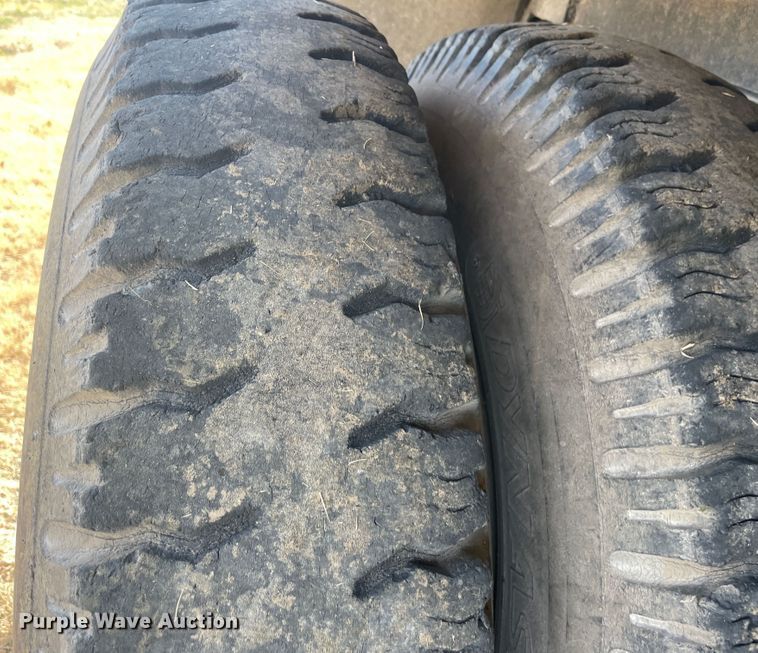 image for item IX9708 1973 Chevrolet C65  grain truck