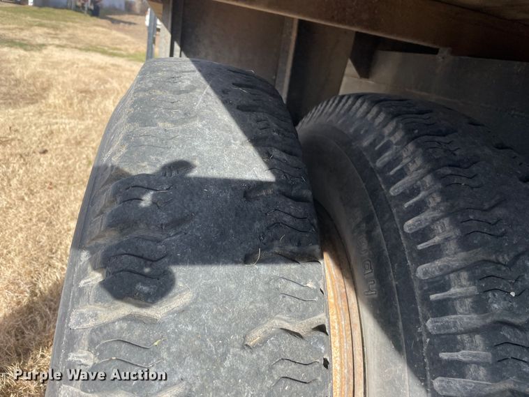 image for item IX9708 1973 Chevrolet C65  grain truck