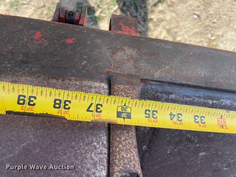 image for item IX9709 1987 Case IH 1660  RWA combine