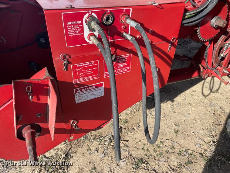 image for item IX9709 1987 Case IH 1660  RWA combine