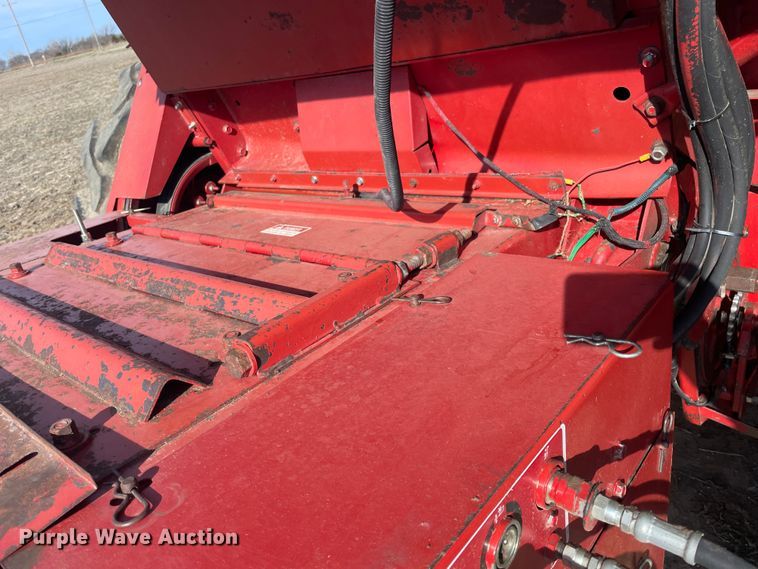 image for item IX9709 1987 Case IH 1660  RWA combine
