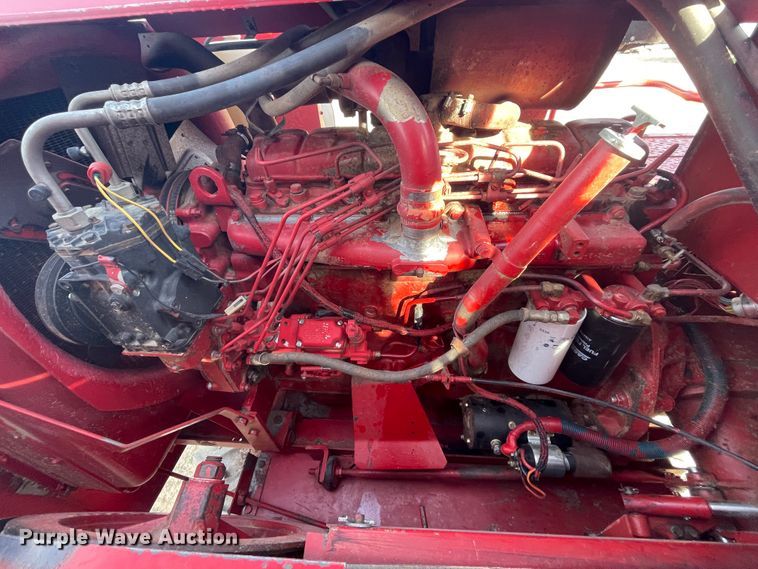 image for item IX9709 1987 Case IH 1660  RWA combine