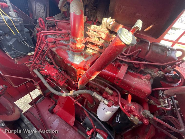 image for item IX9709 1987 Case IH 1660  RWA combine