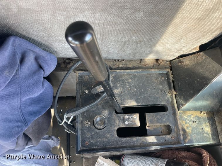 image for item IX9709 1987 Case IH 1660  RWA combine