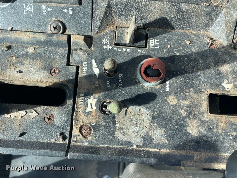 image for item IX9709 1987 Case IH 1660  RWA combine