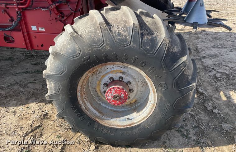 image for item IX9709 1987 Case IH 1660  RWA combine