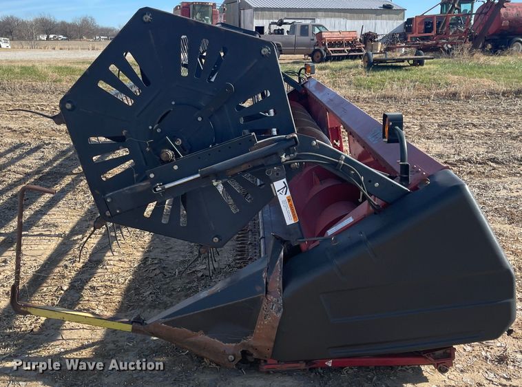 image for item IX9710 1997 Case IH 1020  flex head