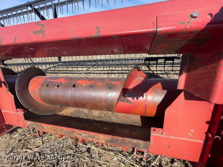 image for item IX9710 1997 Case IH 1020  flex head
