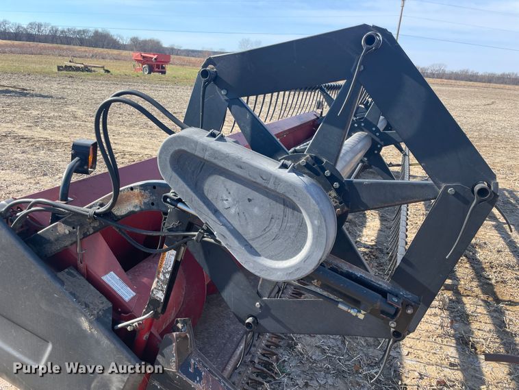 image for item IX9710 1997 Case IH 1020  flex head