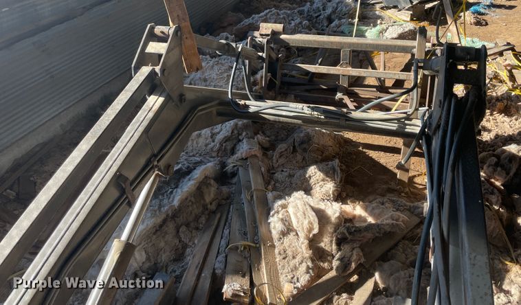 image for item IX9723 TAS ML750  loader