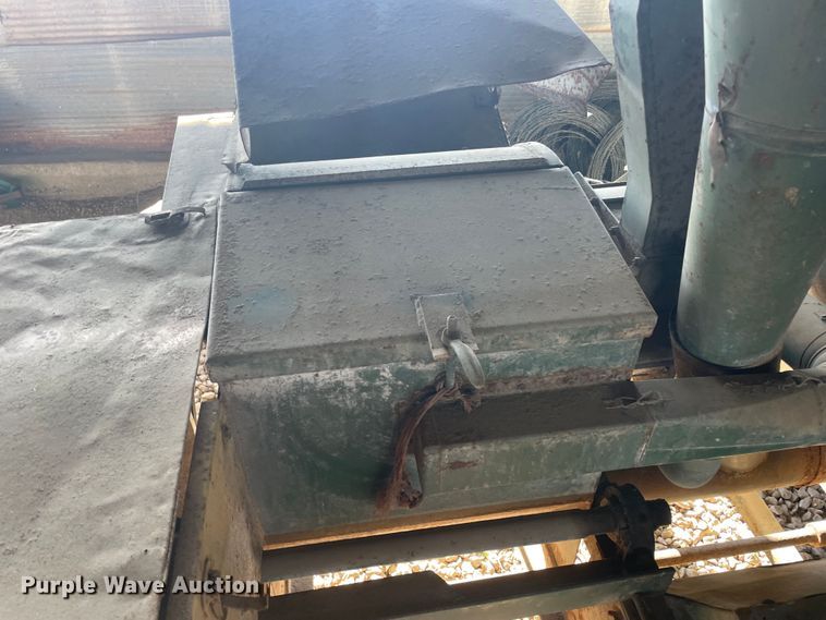 image for item IX9724 Arts-Way 325  feed grinder/mixer