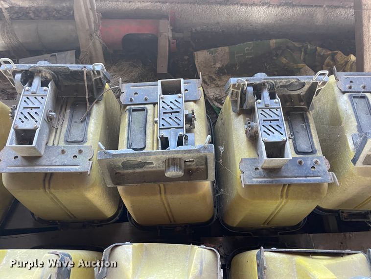 image for item IX9725 Planter parts