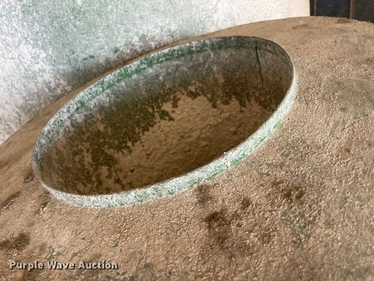 image for item IX9726 John Deere E0400  feed grinder/mixer