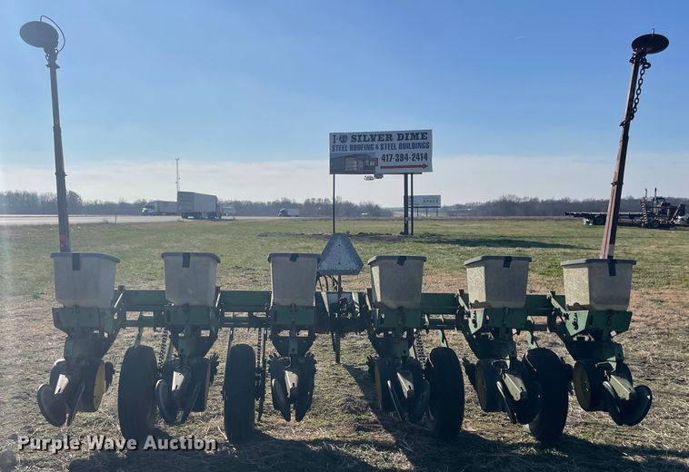 image for item IX9727 John Deere 7000  no-till planter