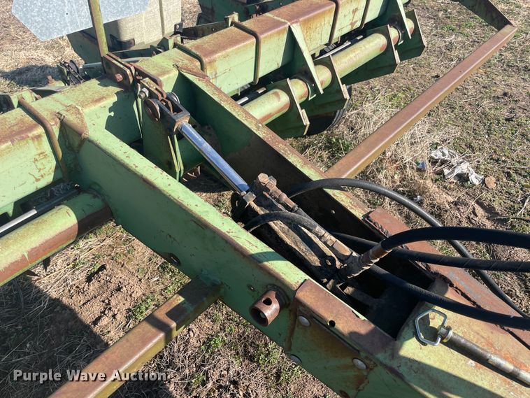 image for item IX9727 John Deere 7000  no-till planter