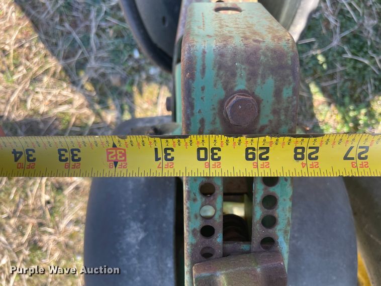 image for item IX9727 John Deere 7000  no-till planter