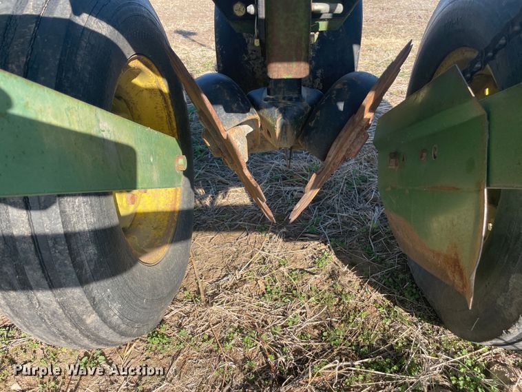 image for item IX9727 John Deere 7000  no-till planter