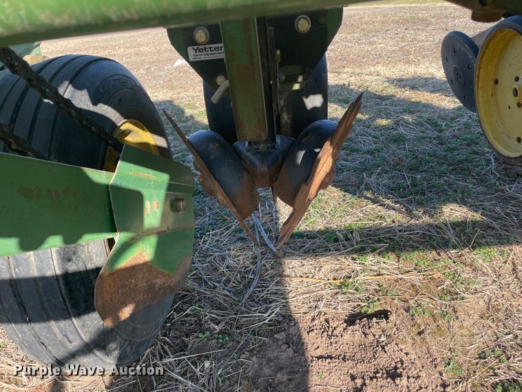 image for item IX9727 John Deere 7000  no-till planter