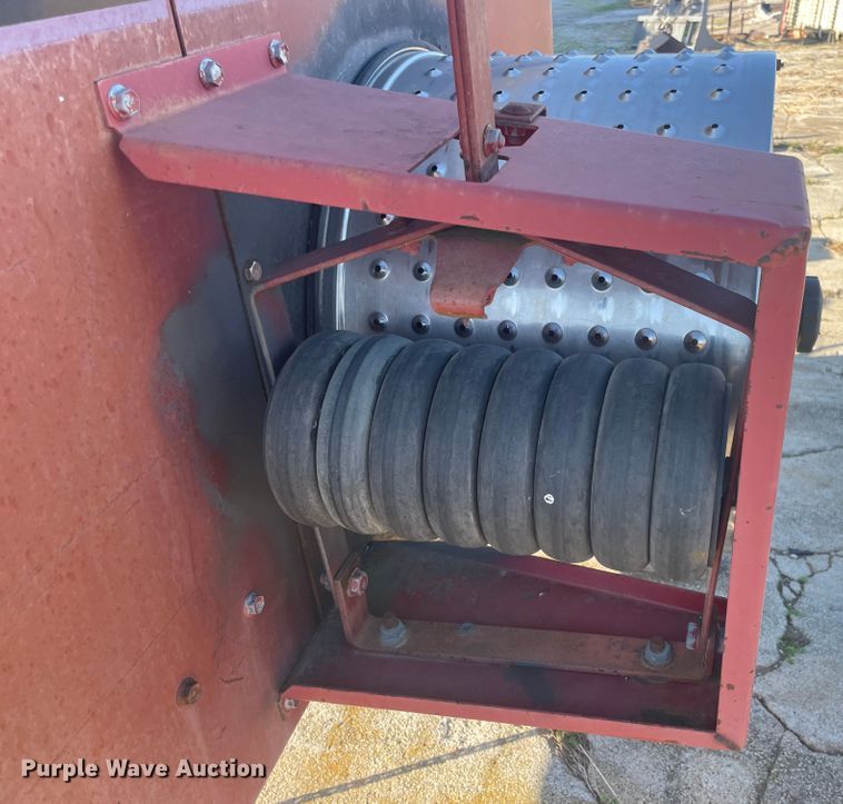 image for item IX9728 International Harvester 800  planter