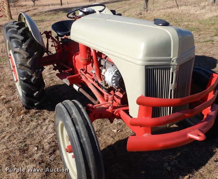 image for item JJ9807 Ford 9N  tractor