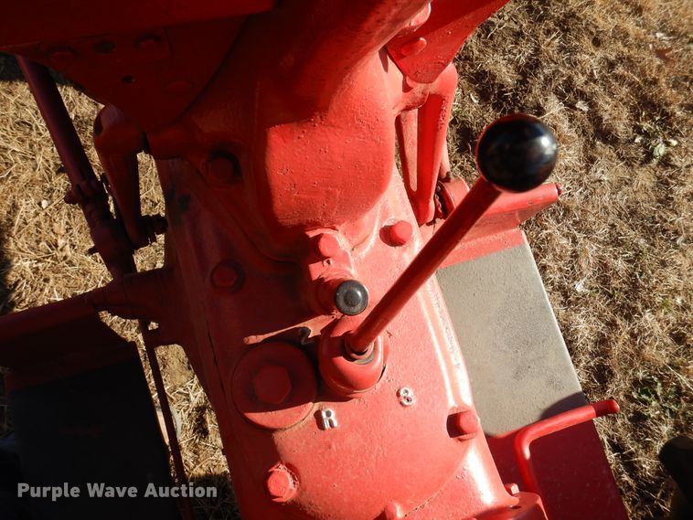 image for item JJ9807 Ford 9N  tractor