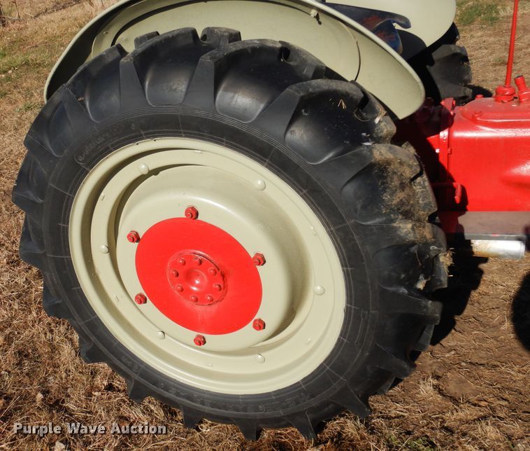 image for item JJ9807 Ford 9N  tractor